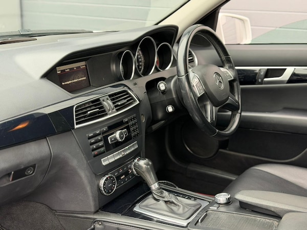 Used Mercedes-Benz C-Class 2012 for sale - 76233867: Photo 9