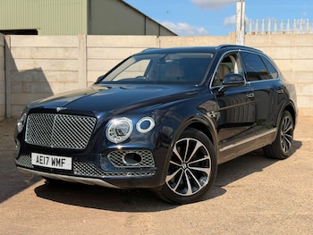 Used Bentley Bentayga 2017 for sale - 79344372: Photo