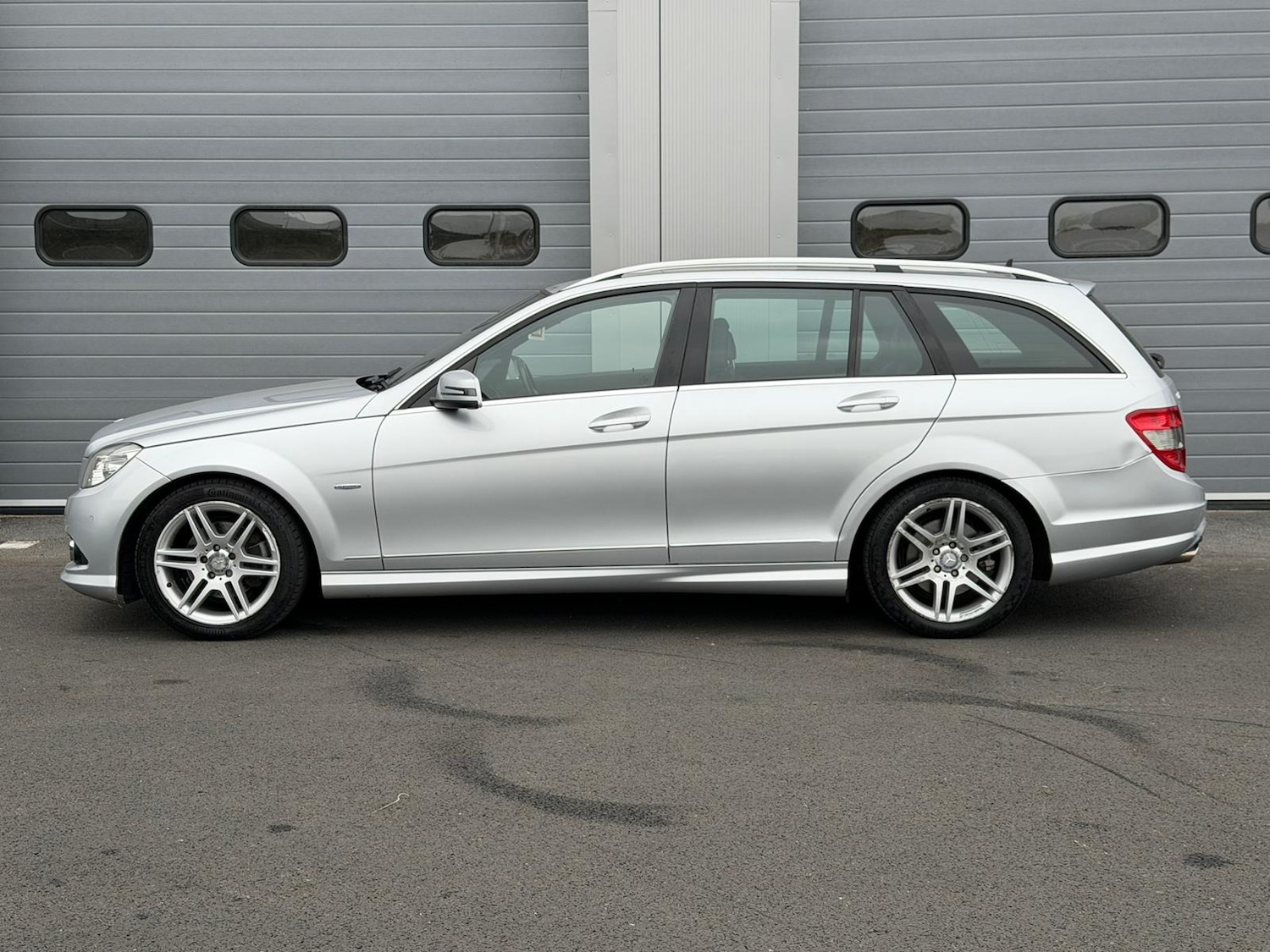 Used Mercedes-Benz C Class 2011 for sale - 76300685: Photo 4