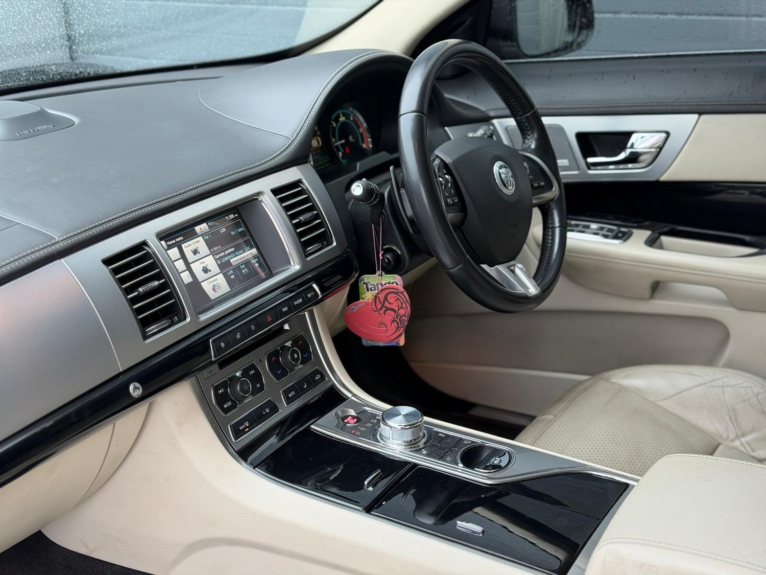 Used Jaguar XF 2012 for sale - 77446889: Photo 19