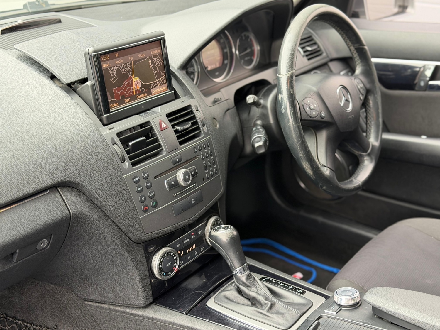 Used Mercedes-Benz C-Class 2011 for sale - 76077986: Photo 12