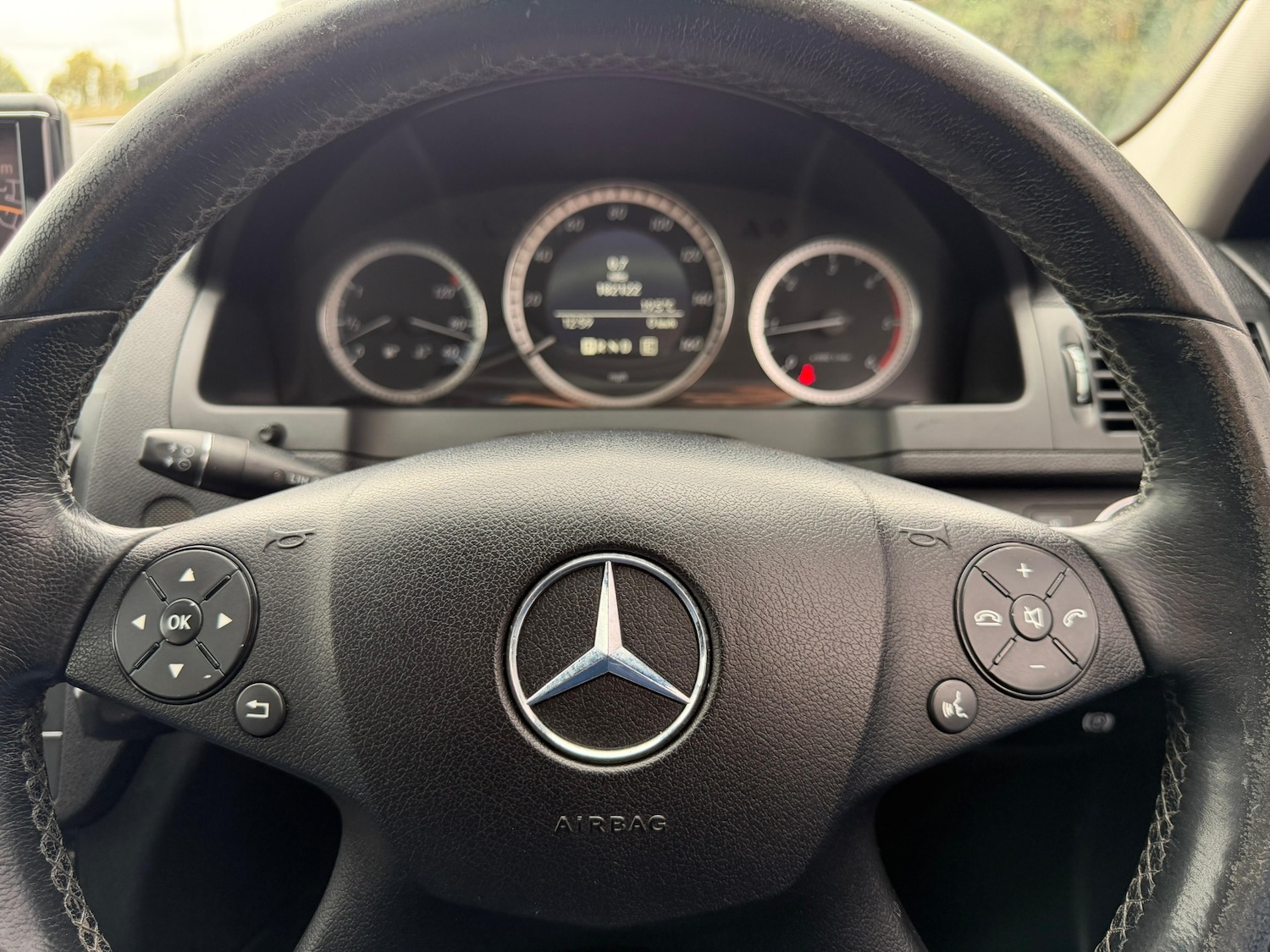 Used Mercedes-Benz C-Class 2011 for sale - 76077986: Photo 19