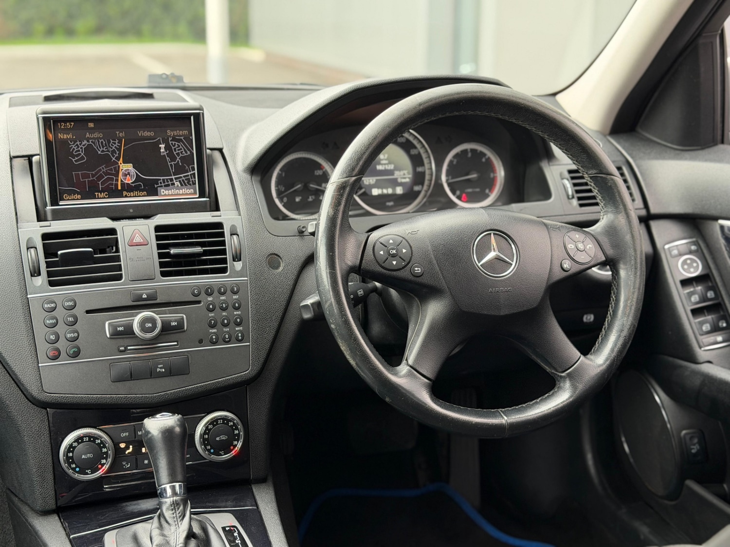 Used Mercedes-Benz C-Class 2011 for sale - 76077986: Photo 21