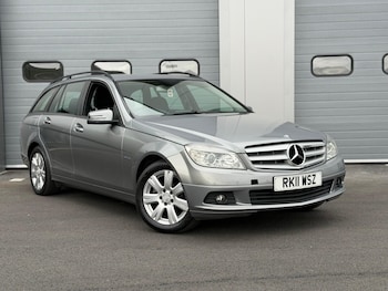 Used Mercedes-Benz C-Class 2011 for sale - 76077986: Photo