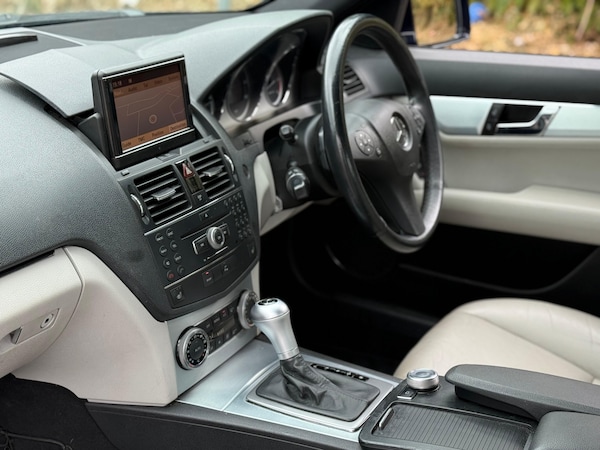 Used Mercedes-Benz C-Class 2008 for sale - 75656395: Photo 10