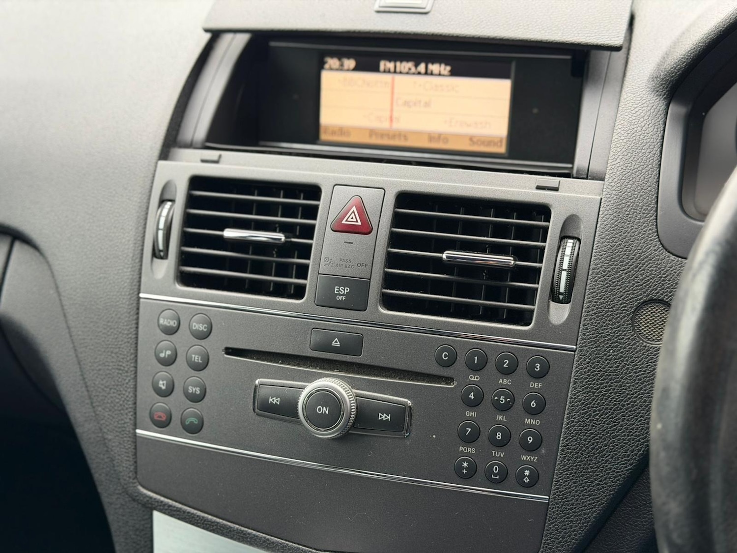 Used Mercedes-Benz C Class 2010 for sale - 76461627: Photo 11