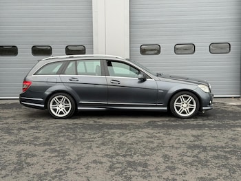 Used Mercedes-Benz C Class 2010 for sale - 76461627: Photo