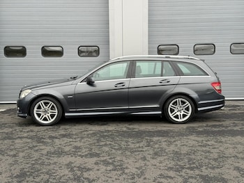 Used Mercedes-Benz C Class 2010 for sale - 76461627: Photo