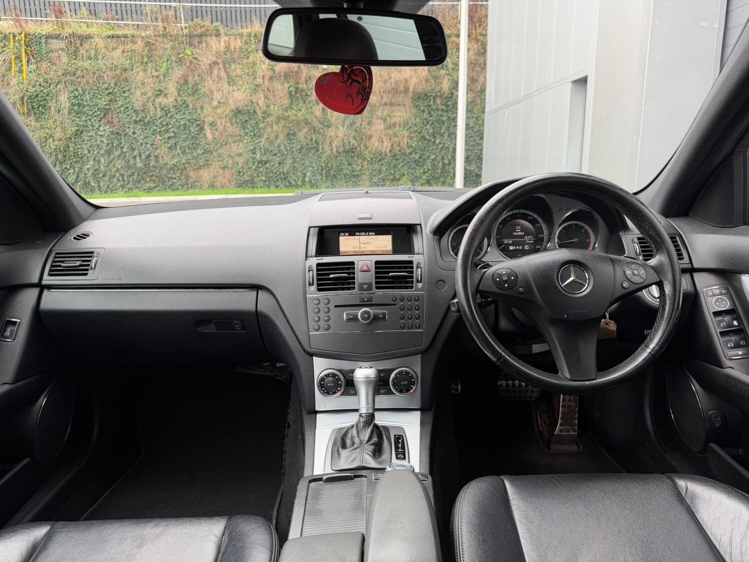 Used Mercedes-Benz C Class 2010 for sale - 76461627: Photo 7