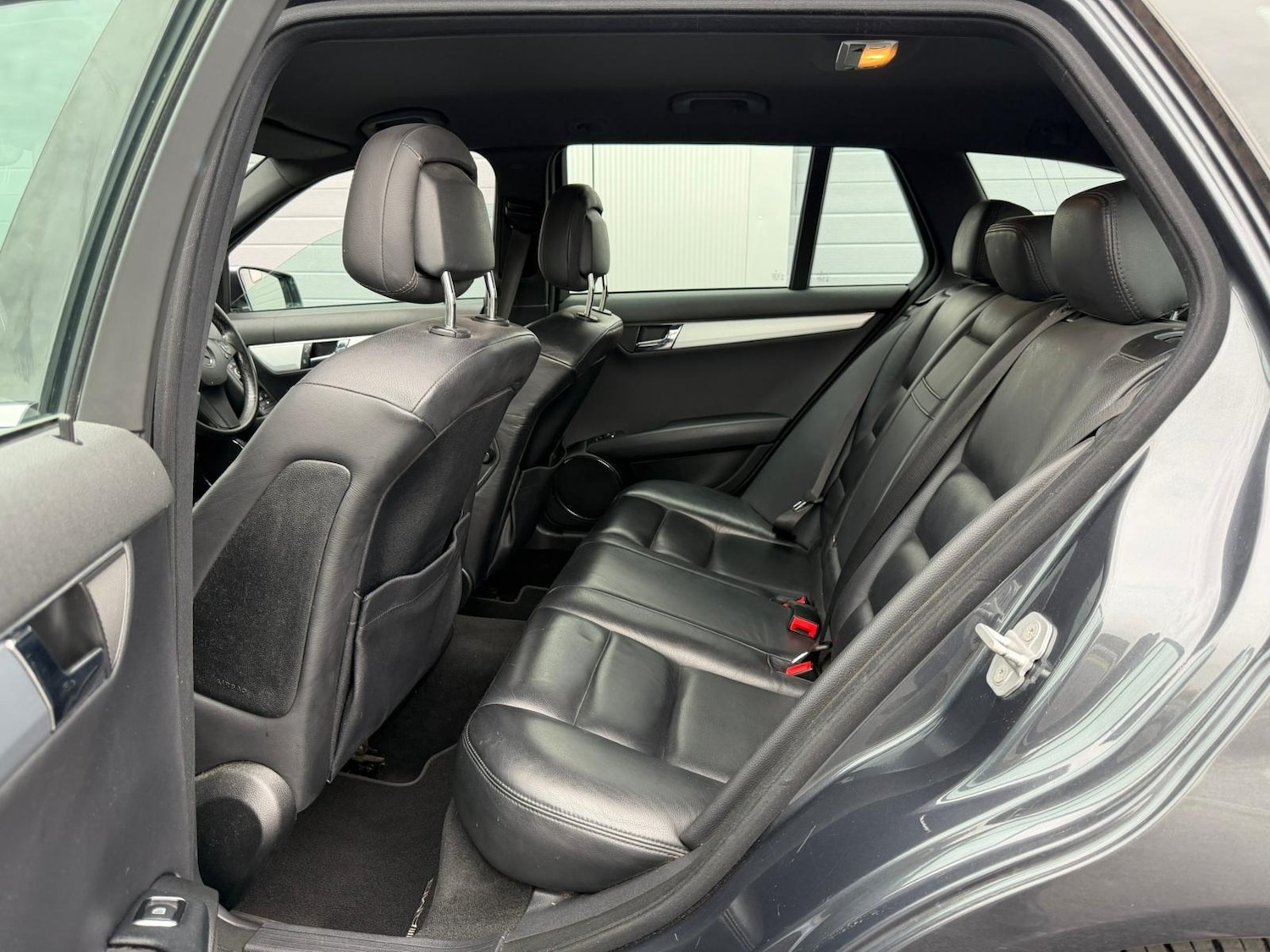 Used Mercedes-Benz C Class 2010 for sale - 76461627: Photo 9