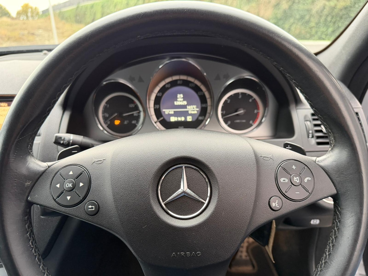 Used Mercedes-Benz C-Class 2010 for sale - 76143924: Photo 11