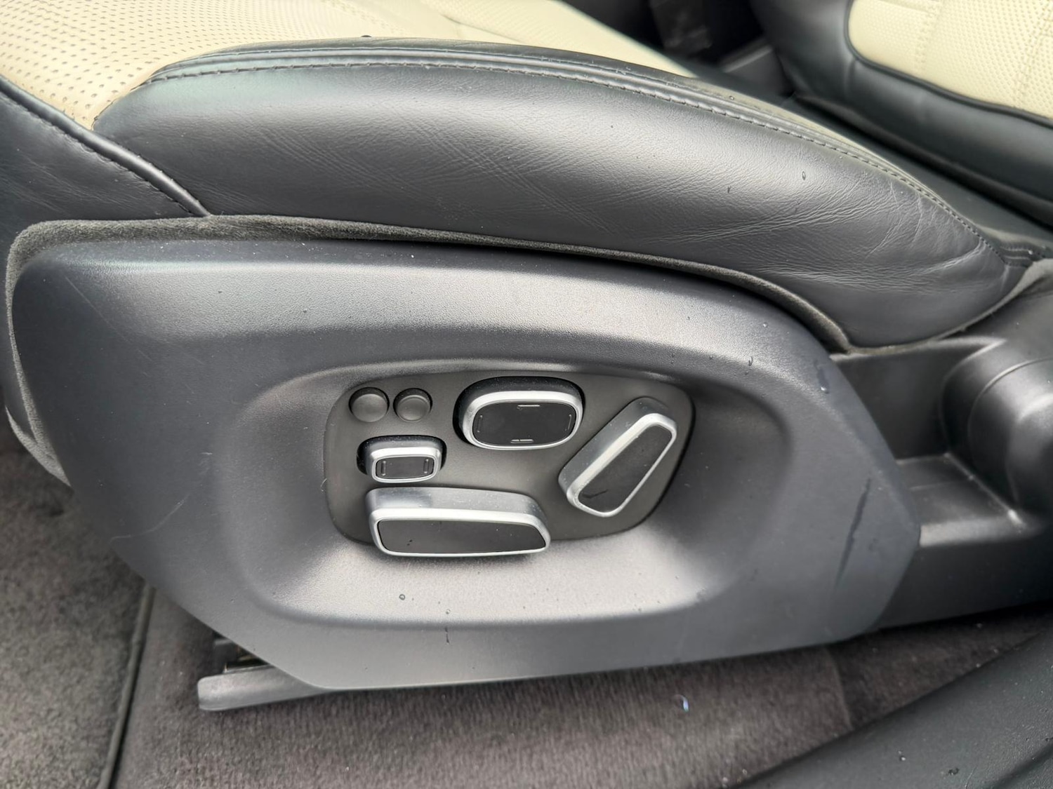 Used Land Rover Range Rover Sport 2014 for sale - 77901234: Photo 16