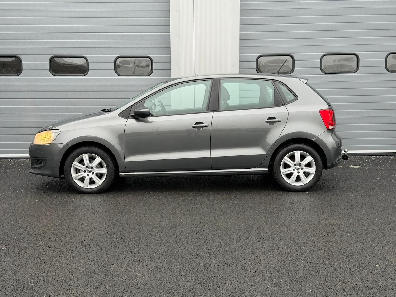 Used Volkswagen Polo 2010 for sale - 77170983: Photo 4