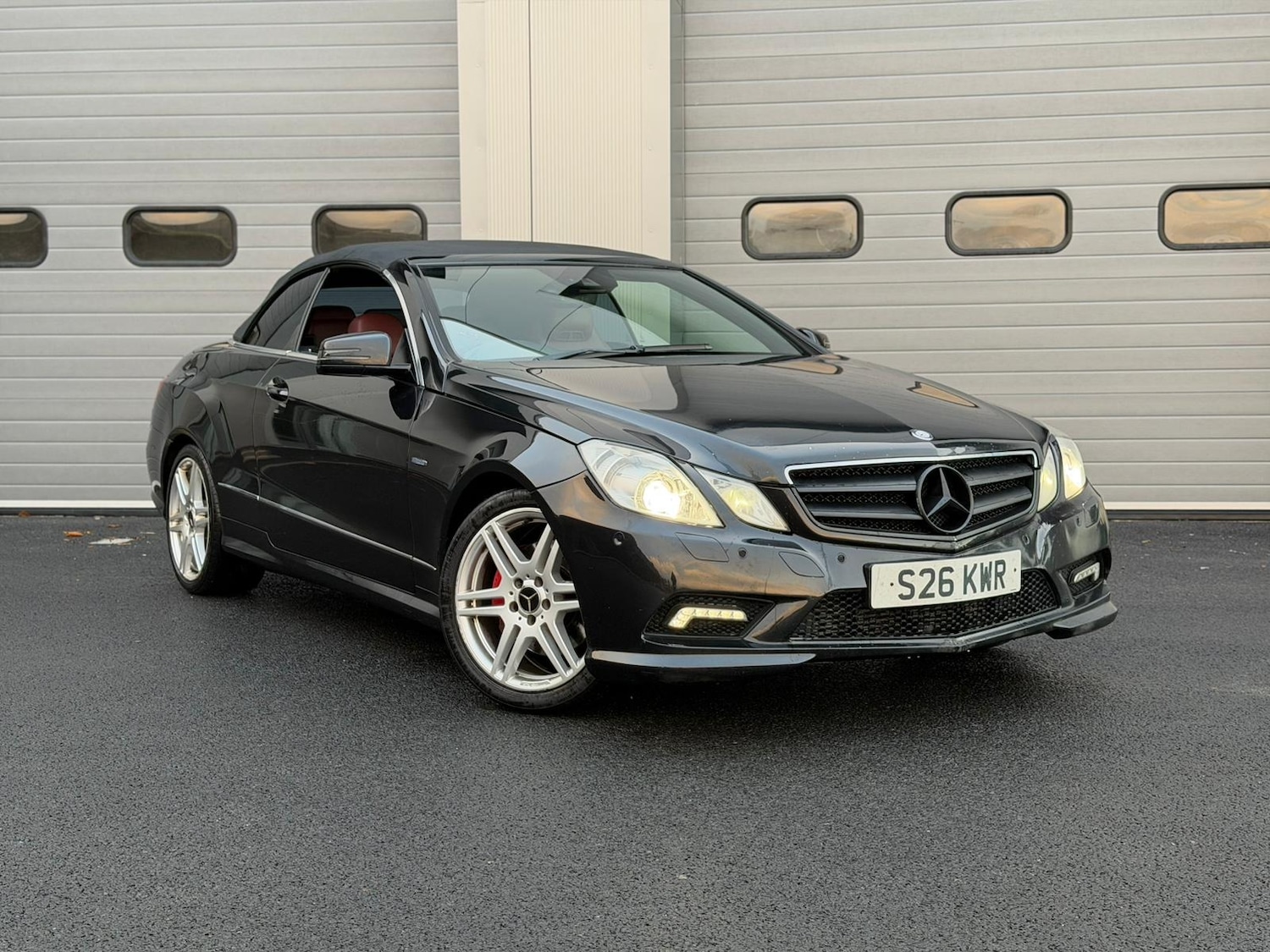 Used Mercedes-Benz E Class 2010 for sale - 76894495: Photo 2