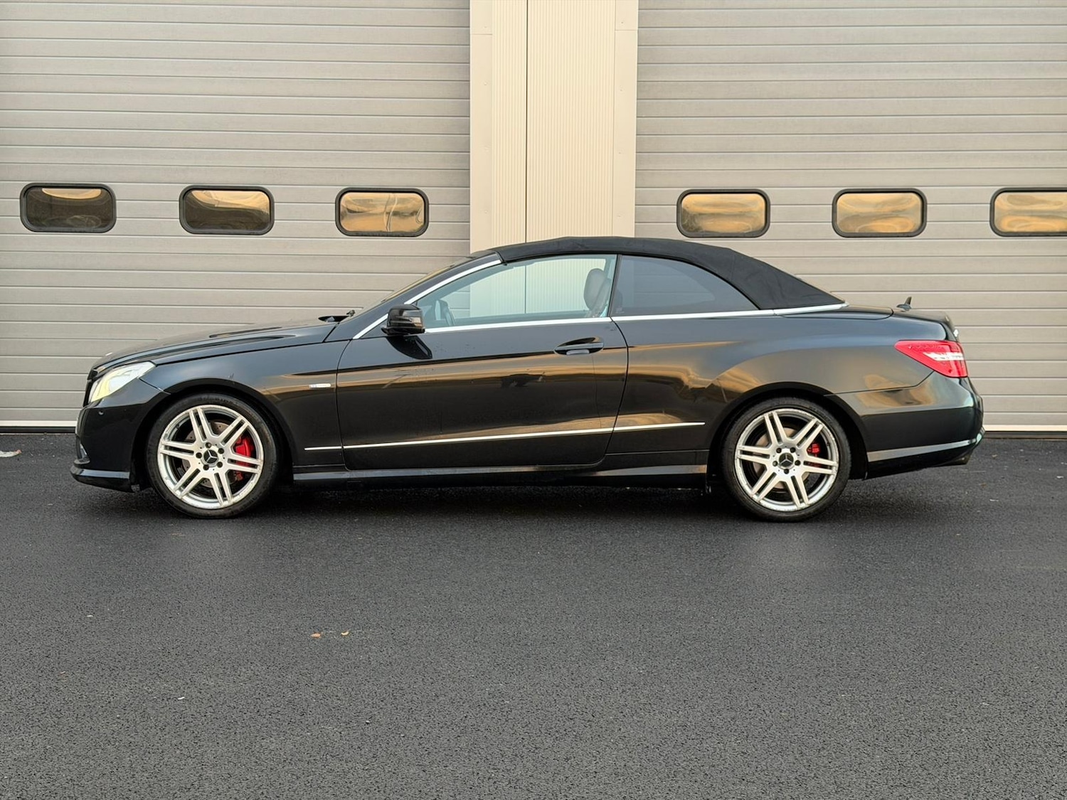 Used Mercedes-Benz E Class 2010 for sale - 76894495: Photo 3