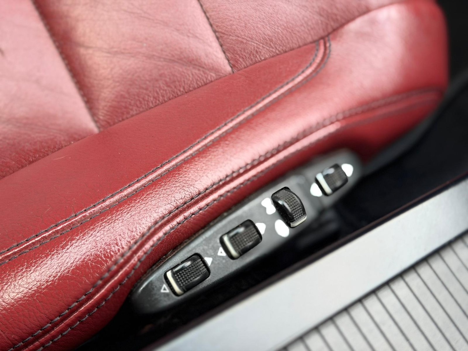 Used Mercedes-Benz E Class 2010 for sale - 76894495: Photo 9