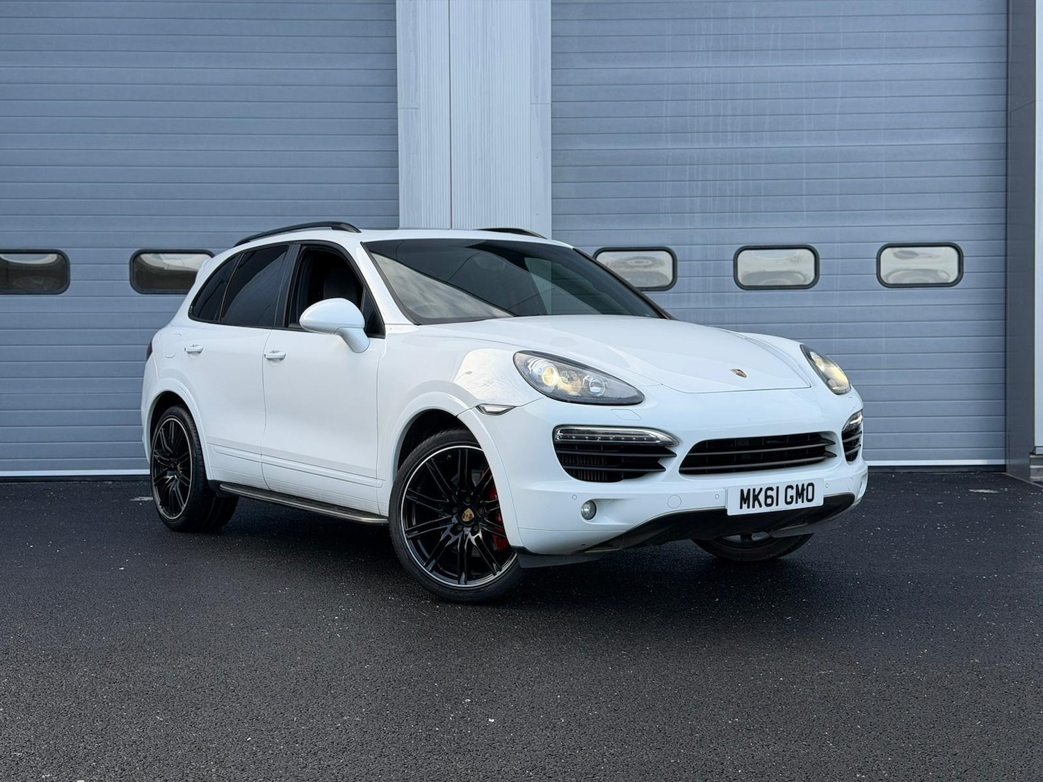 Used Porsche Cayenne 2012 for sale - 76817586: Photo 2