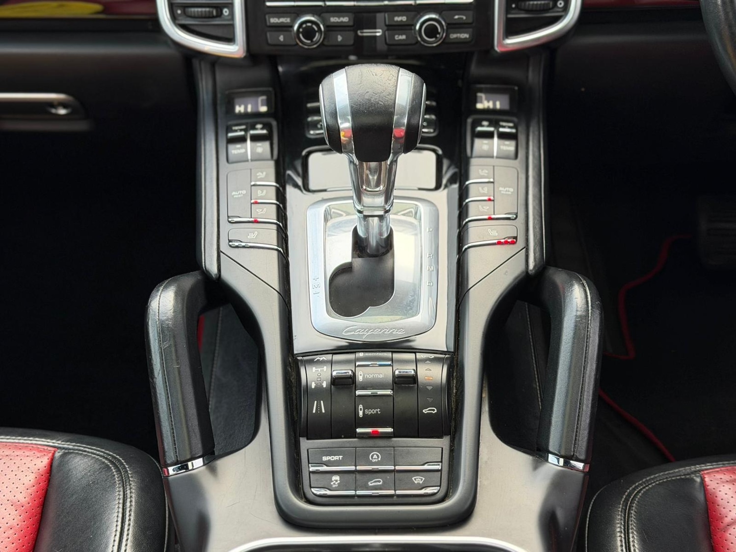 Used Porsche Cayenne 2012 for sale - 76817586: Photo 21