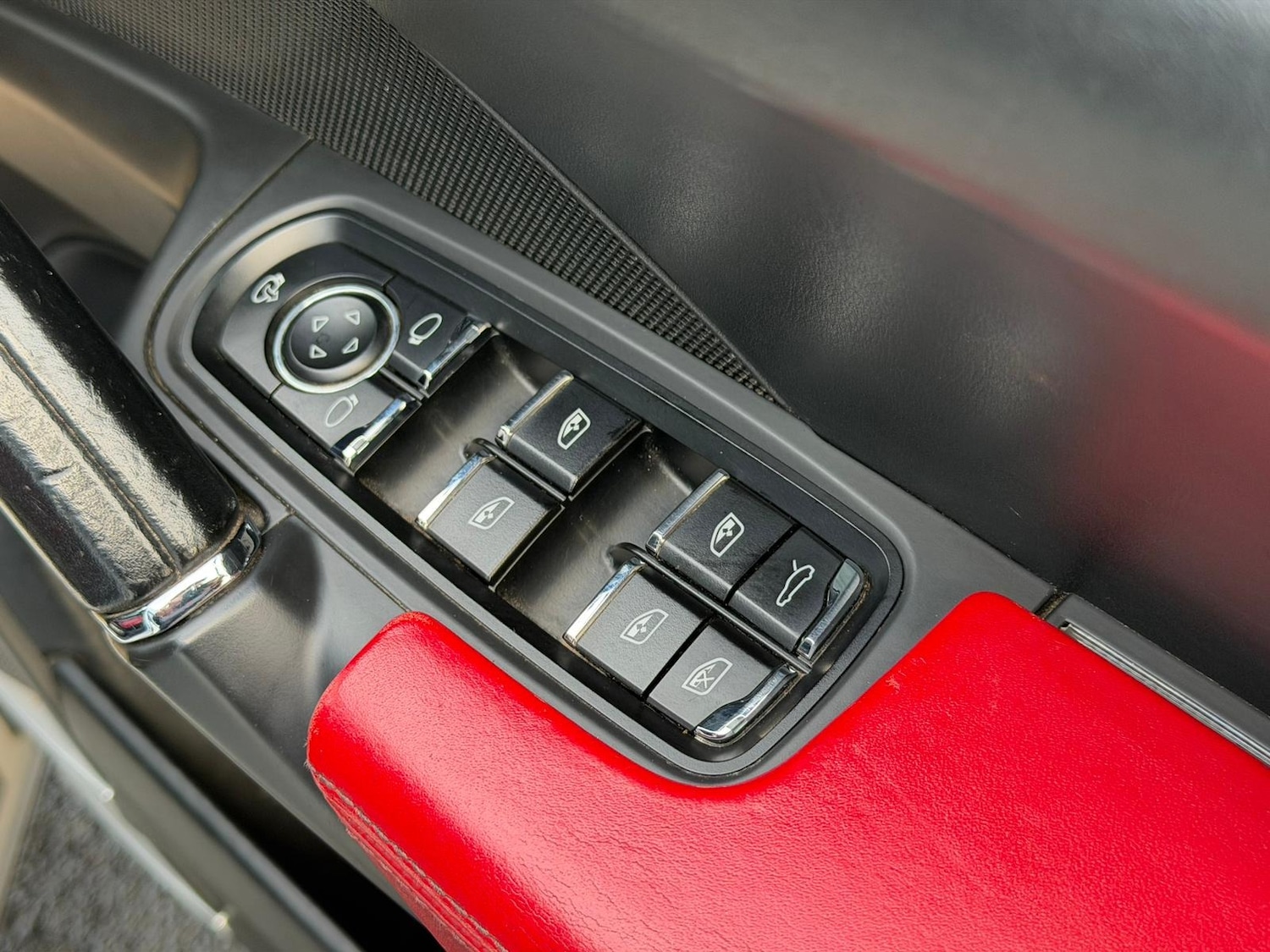 Used Porsche Cayenne 2012 for sale - 76817586: Photo 31