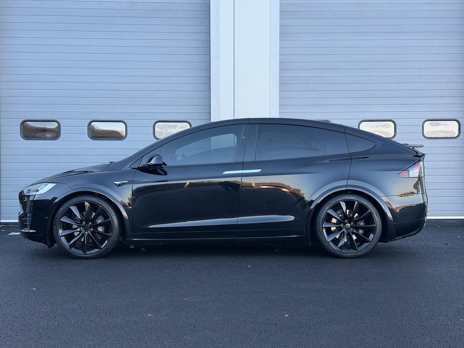 Used Tesla Model X 2017 for sale - 76565927: Photo 4