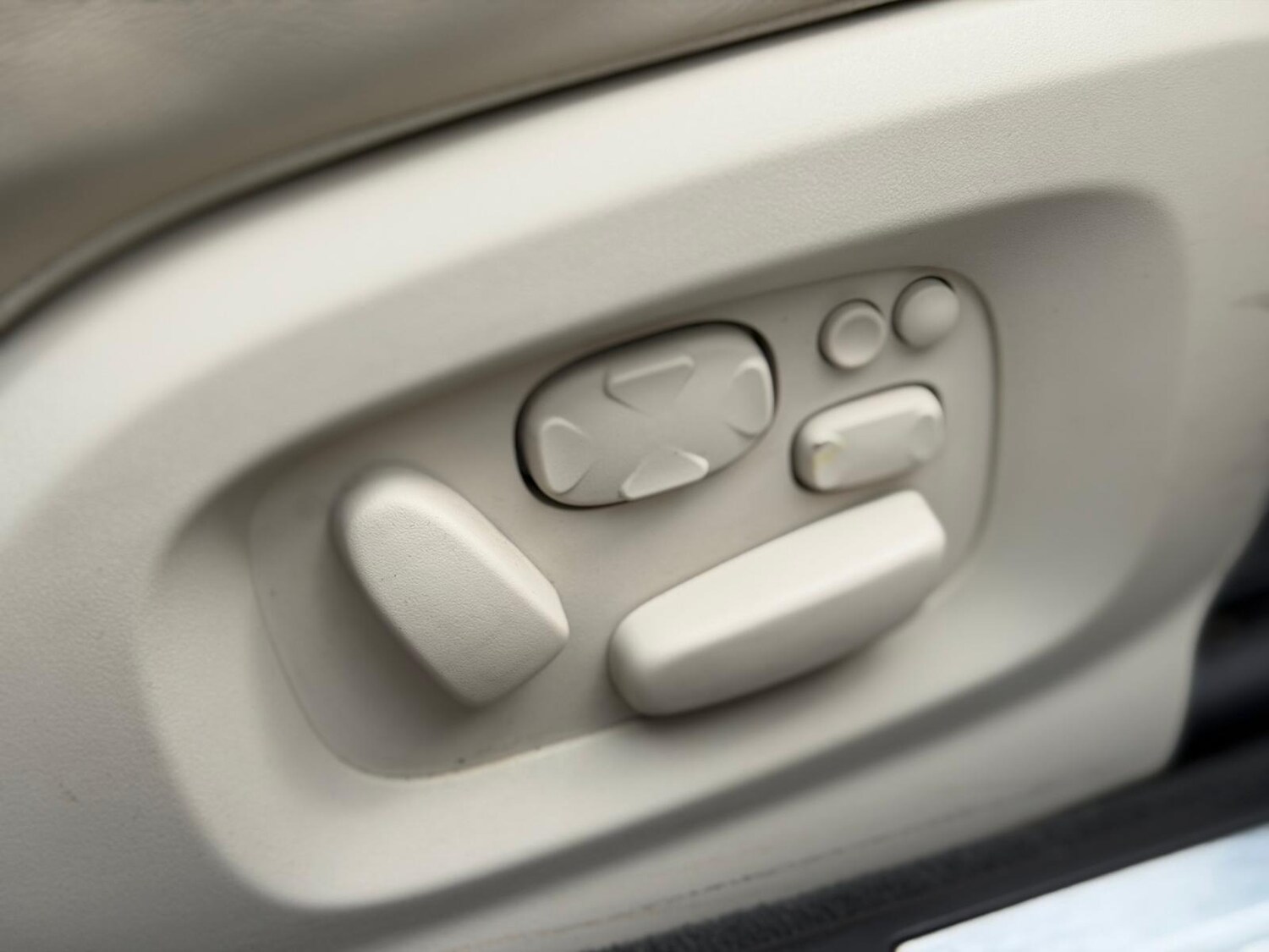 Used Jaguar XF 2011 for sale - 78091179: Photo 10