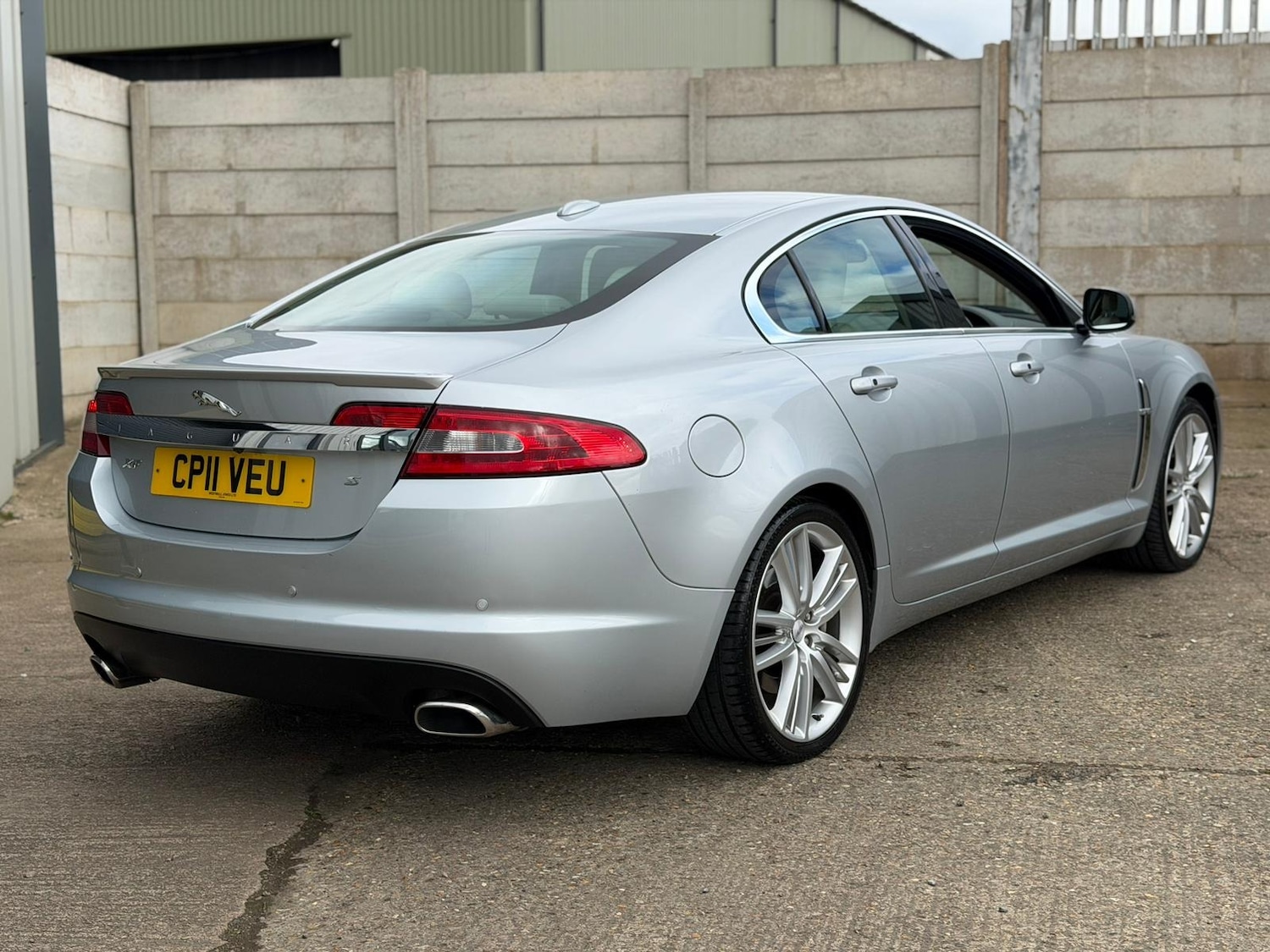 Used Jaguar XF 2011 for sale - 78091179: Photo 4