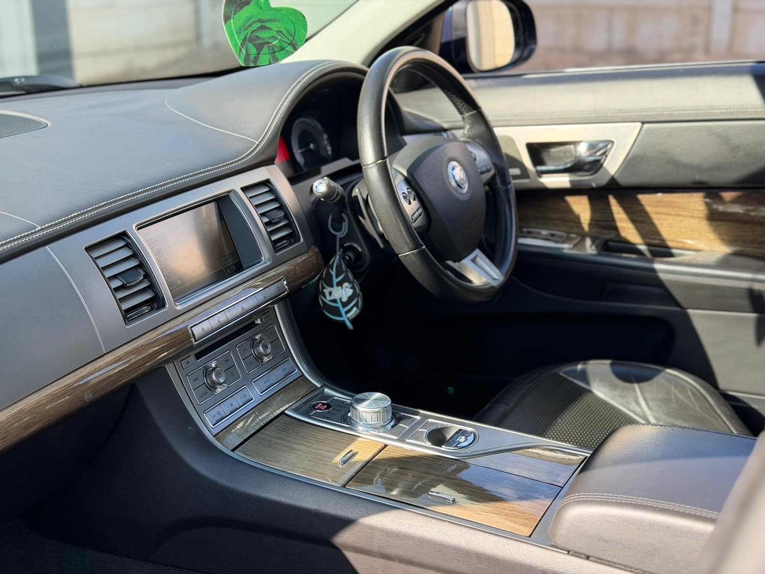 Used Jaguar XF 2010 for sale - 78091165: Photo 13