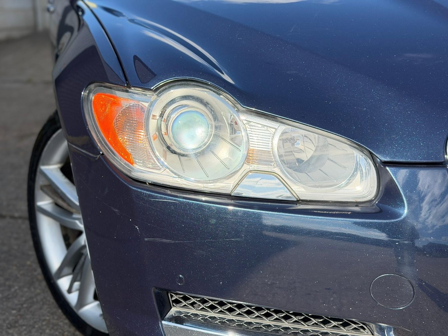 Used Jaguar XF 2010 for sale - 78091165: Photo 2