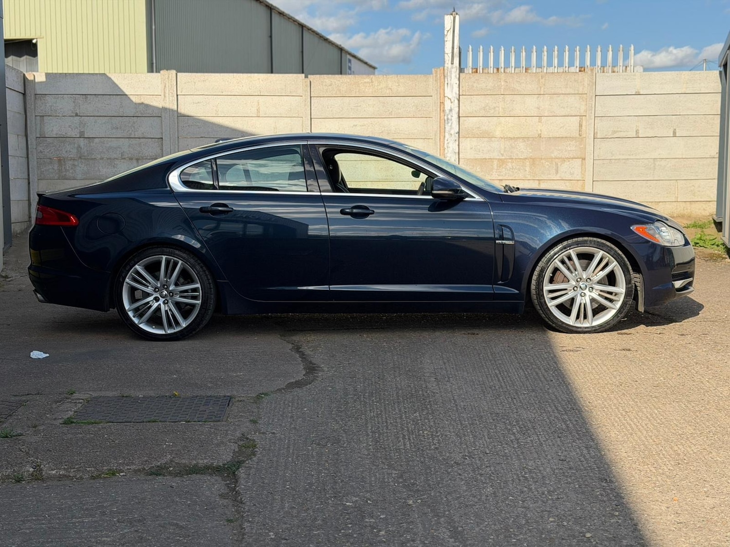 Used Jaguar XF 2010 for sale - 78091165: Photo 5