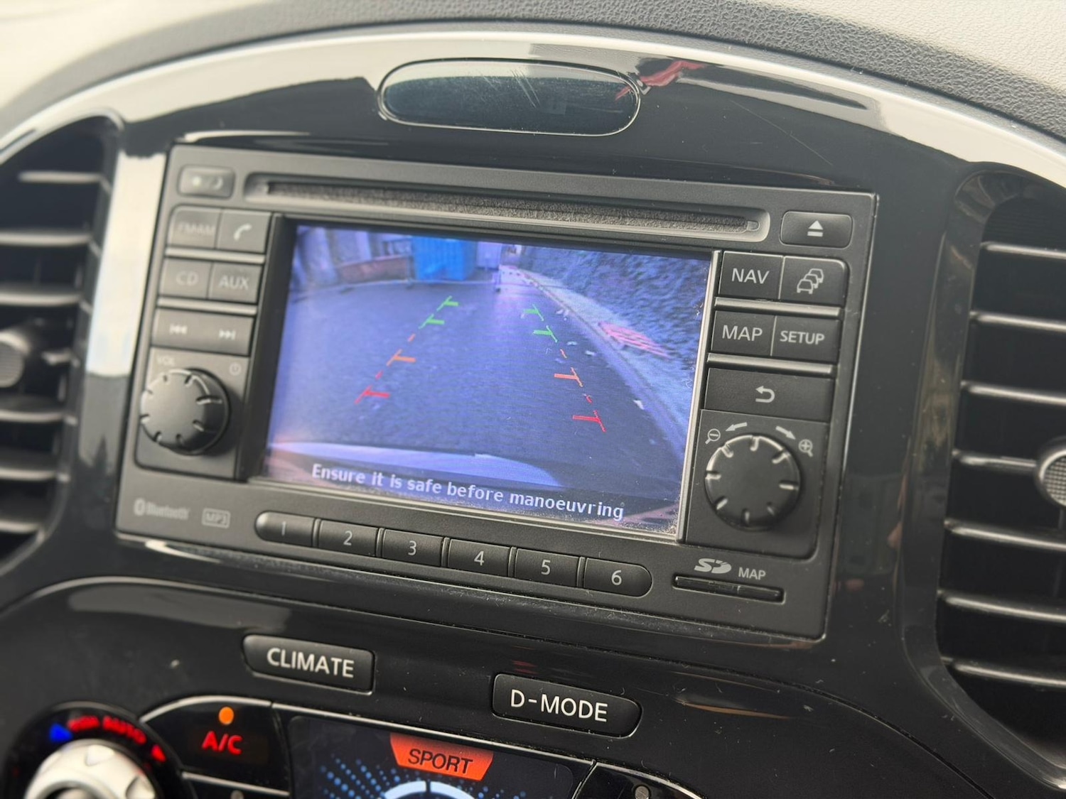 Used Nissan Juke 2010 for sale - 77641628: Photo 17