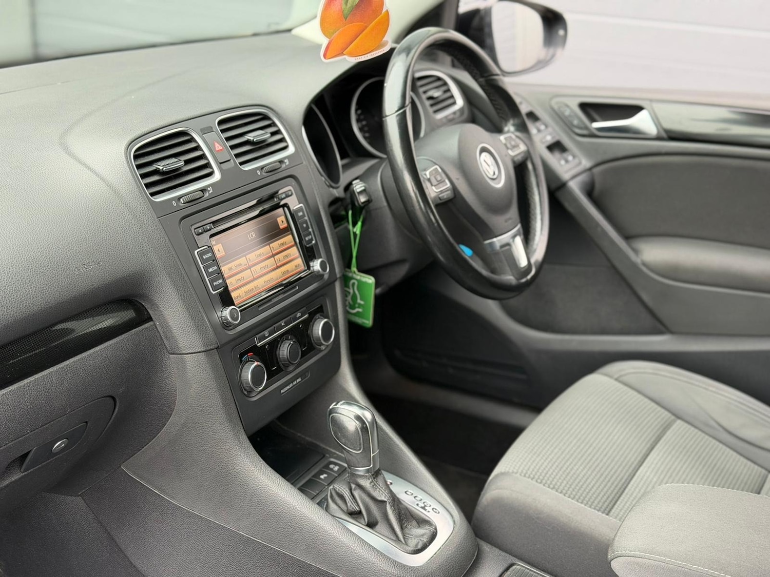 Used Volkswagen Golf 2011 for sale - 76143914: Photo 11