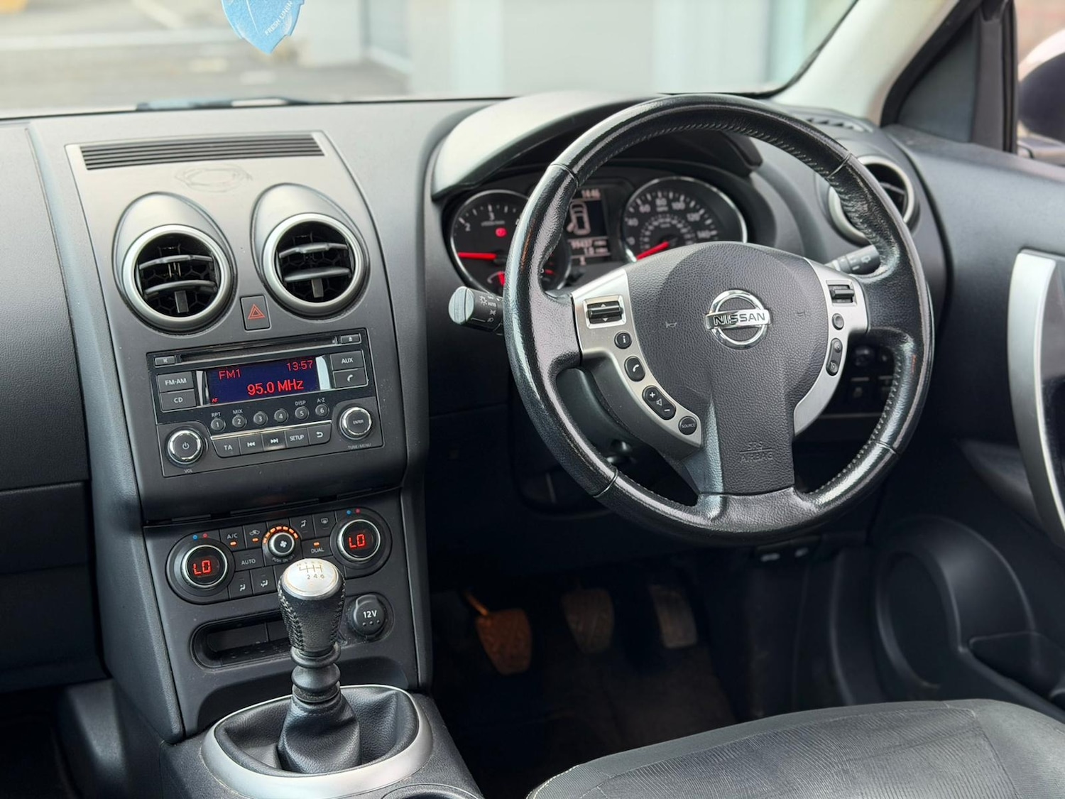 Used Nissan Qashqai 2011 for sale - 77760693: Photo 13