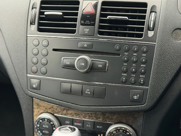 Used Mercedes-Benz C-Class 2008 for sale - 76233879: Photo 17