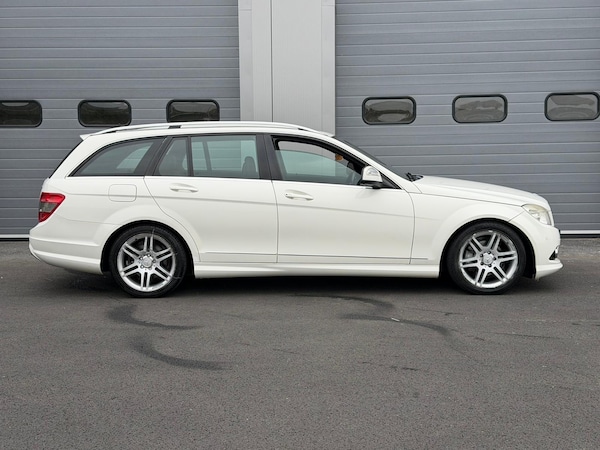 Used Mercedes-Benz C-Class 2008 for sale - 76233879: Photo 3
