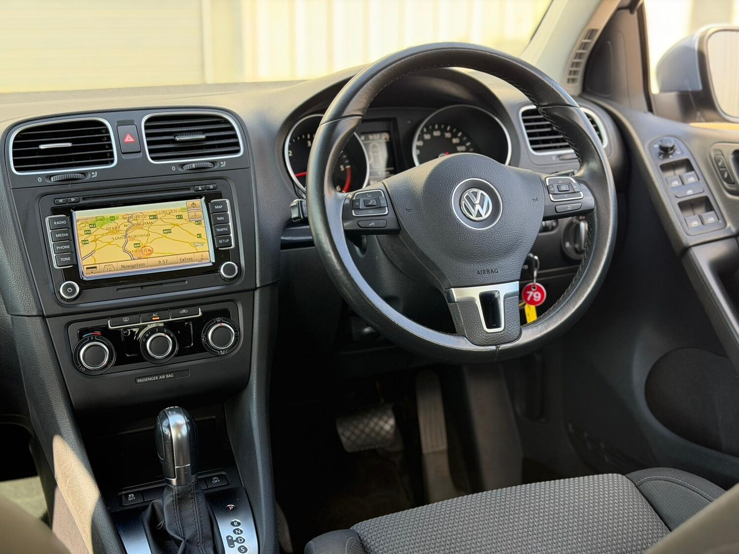 Used Volkswagen Golf 2011 for sale - 78091097: Photo 9