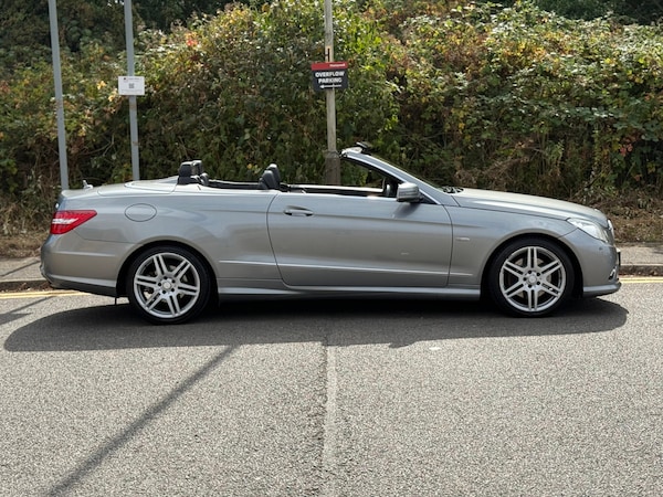 Used Mercedes-Benz E Class 2010 for sale - 75651308: Photo 12