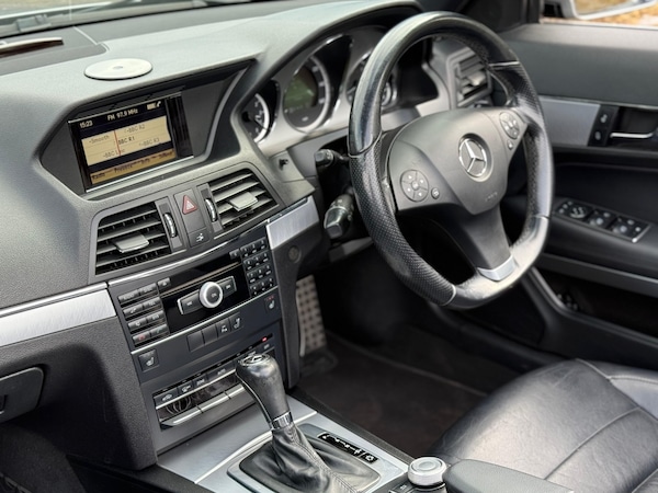 Used Mercedes-Benz E Class 2010 for sale - 75651308: Photo 15