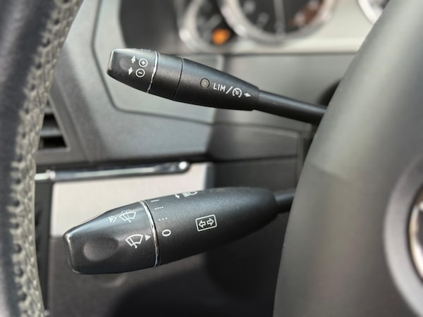 Used Mercedes-Benz E Class 2010 for sale - 75651308: Photo 17