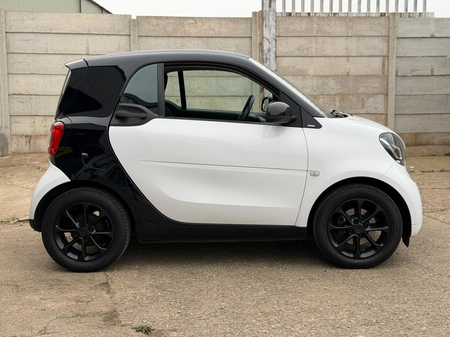 Used smart fortwo 2016 for sale - 77984551: Photo 5