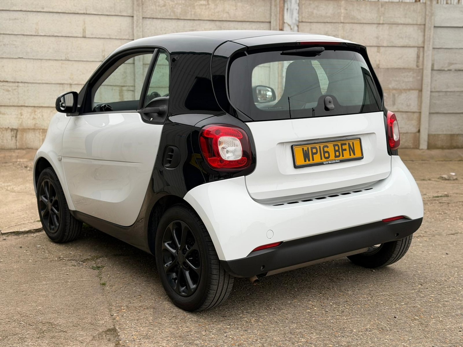 Used smart fortwo 2016 for sale - 77984551: Photo 6