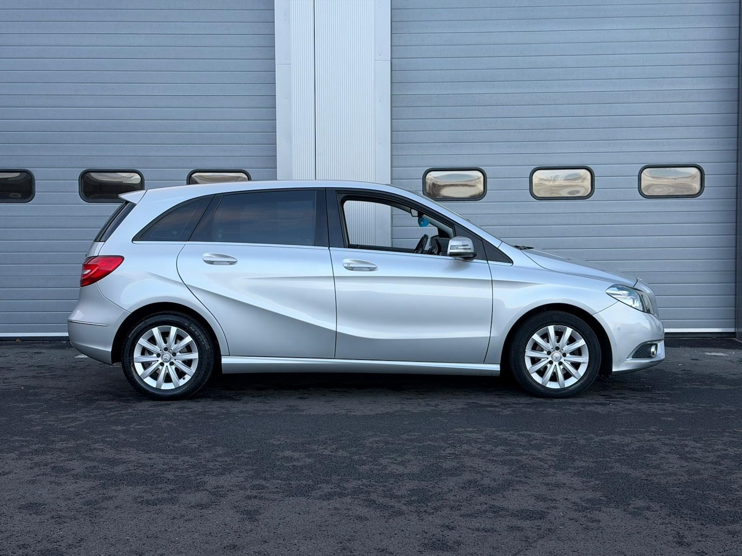 Used Mercedes-Benz B Class 2014 for sale - 76894497: Photo 3