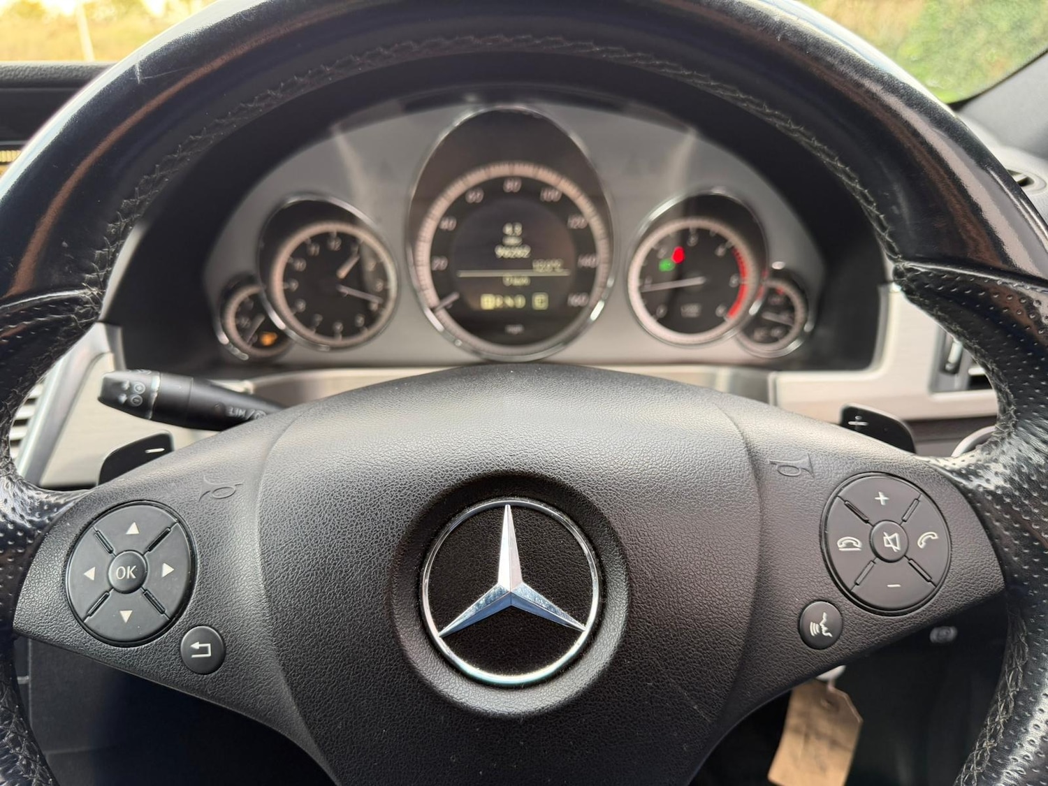 Used Mercedes-Benz E Class 2010 for sale - 76300852: Photo 12