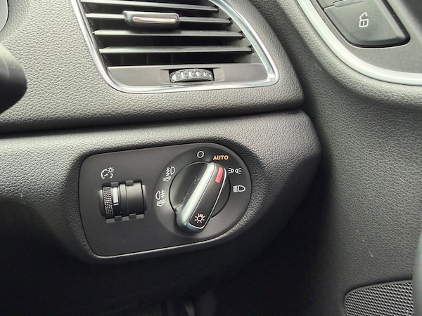 Used Audi Q3 2013 for sale - 76143668: Photo 18