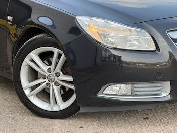 Used Vauxhall Insignia 2011 for sale - 78065563: Photo