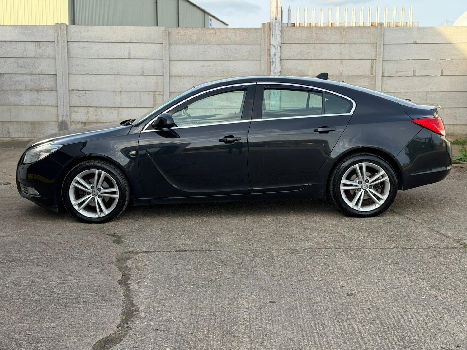 Used Vauxhall Insignia 2011 for sale - 78065563: Photo 4