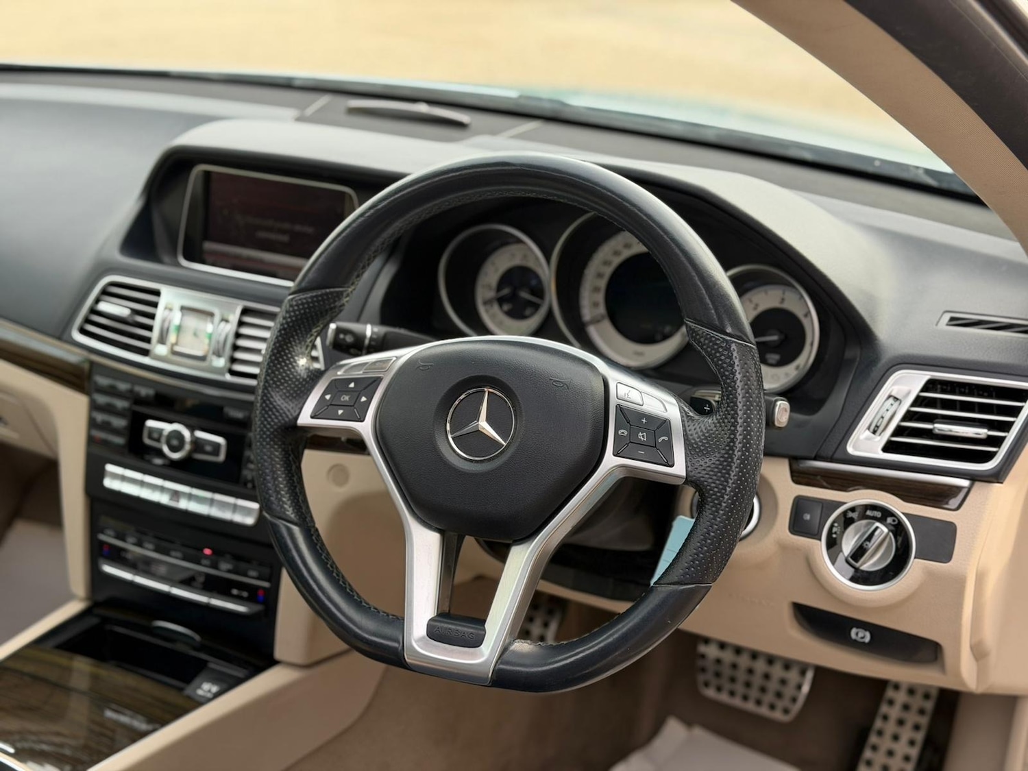 Used Mercedes-Benz E Class 2013 for sale - 78197448: Photo 16