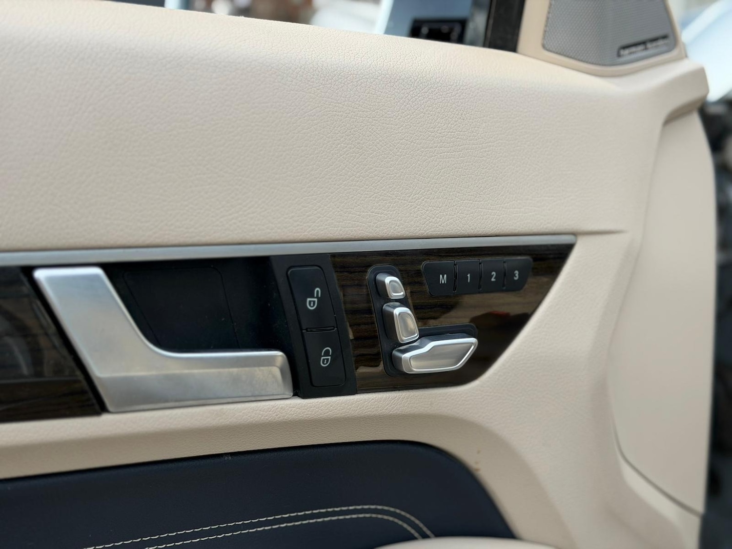 Used Mercedes-Benz E Class 2013 for sale - 78197448: Photo 19