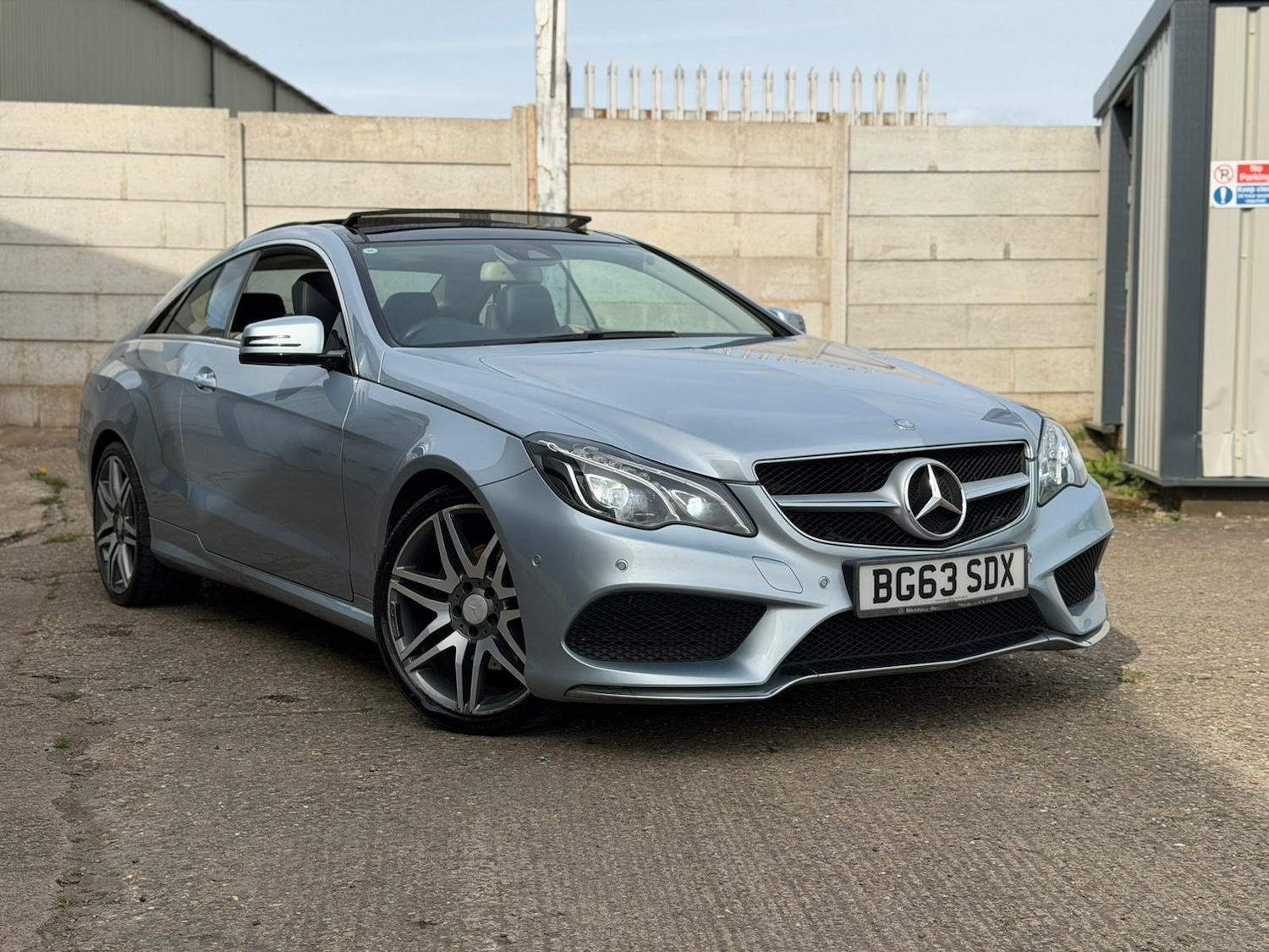 Used Mercedes-Benz E Class 2013 for sale - 78197448: Photo 2