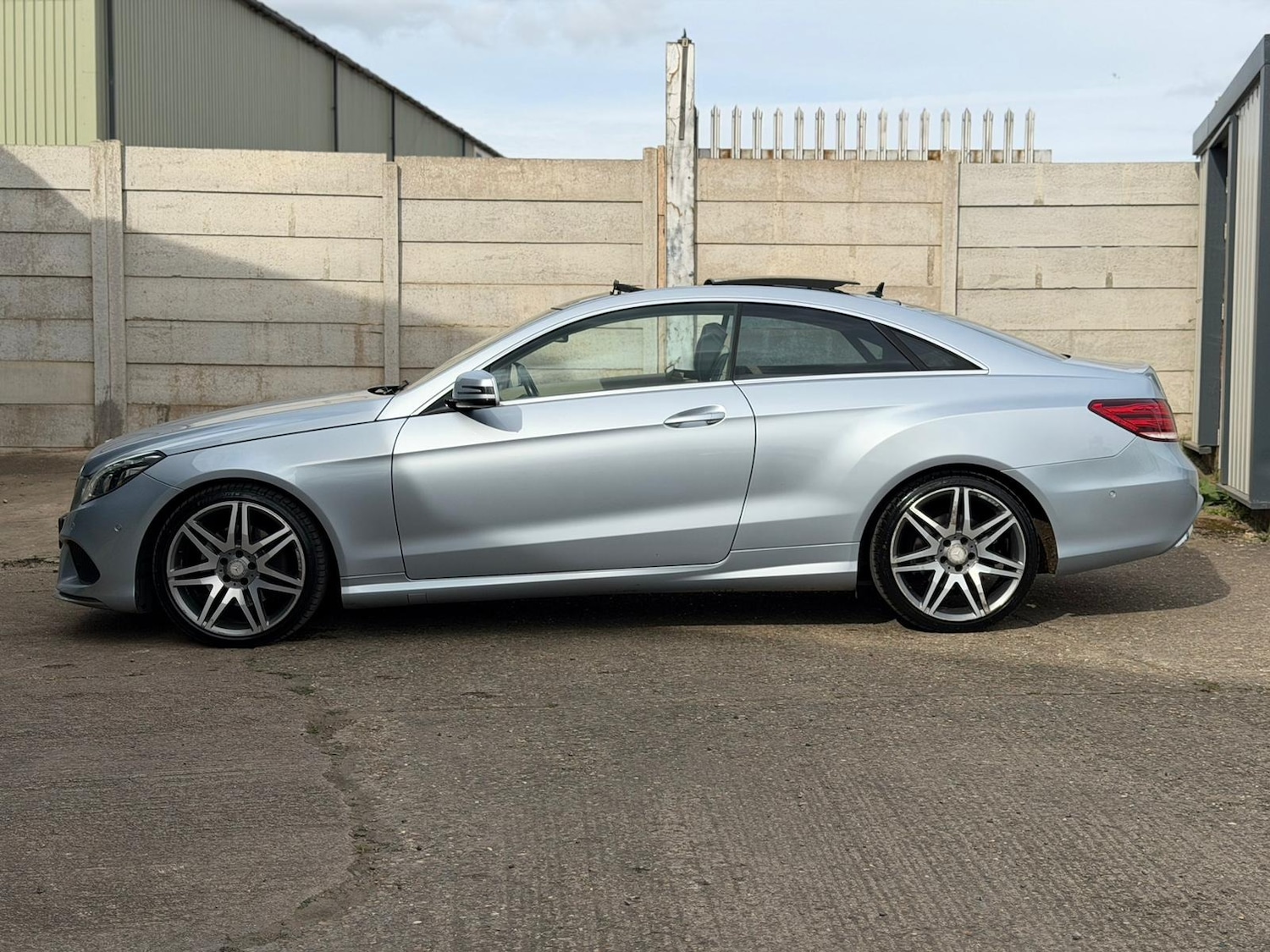 Used Mercedes-Benz E Class 2013 for sale - 78197448: Photo 5