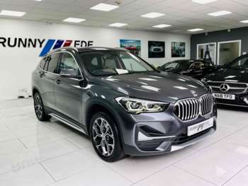 2022 - 20i xLine 5-Door